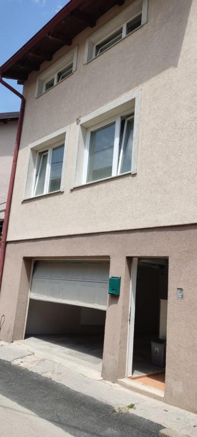 Vila Danin With Free Garage,Stari Grad Сараево Экстерьер фото